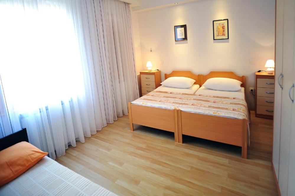 Apartmani Anita เมดูลิน ภายนอก รูปภาพ